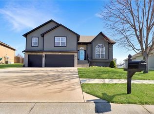 1213 N Old Mill Rd, Independence, MO 64056