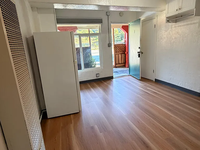10110 Soquel Dr #4 — Photo 5