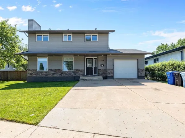 150 N Highland Close, Wood Buffalo, AB T9H 3T5