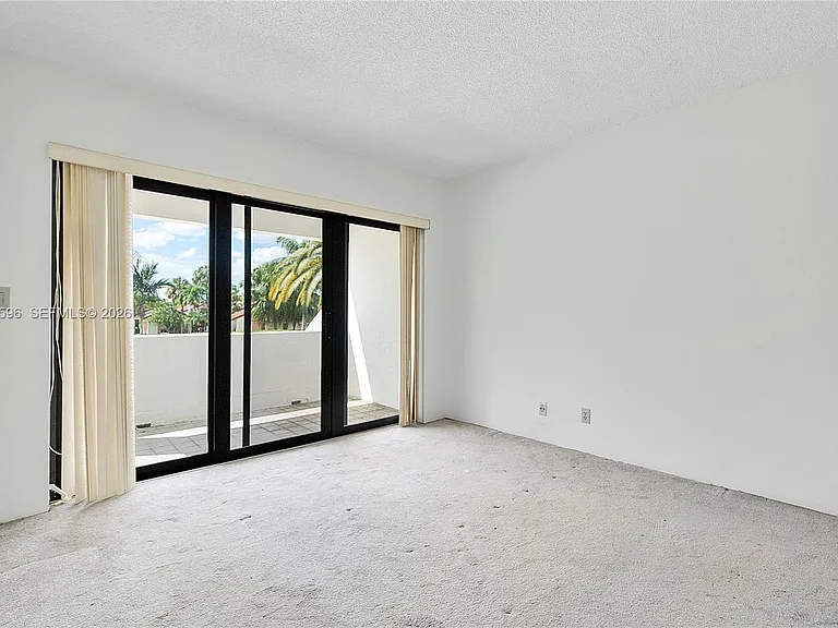 398 Fern Dr #10-6 — Photo 42