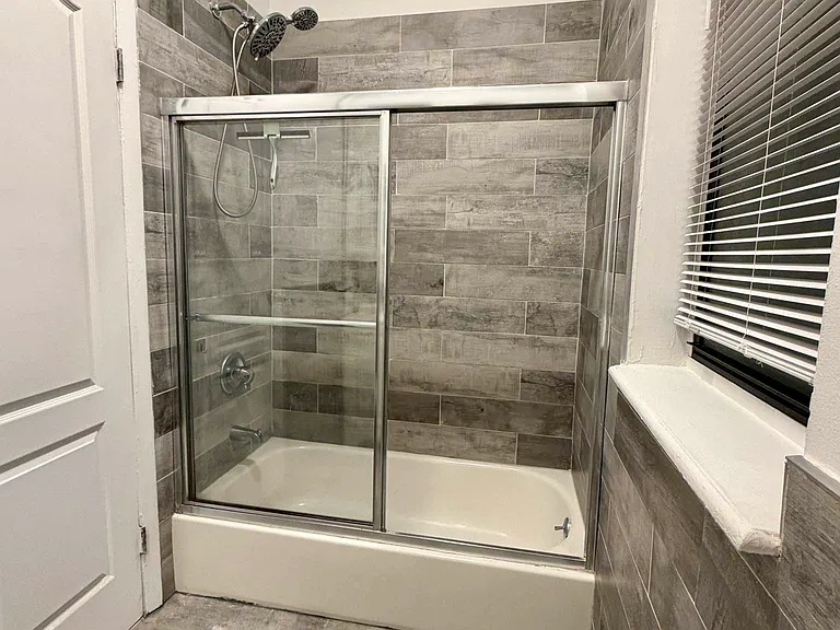 712 9th Ave #2B — Photo 8