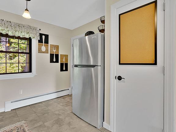 5th image of 549 Russell Rd APT 12D