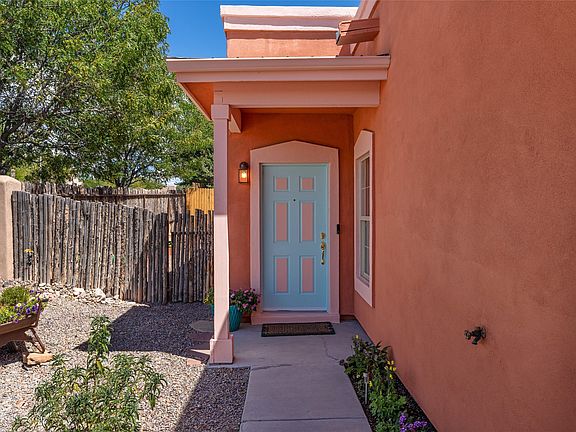 4th image of 4603 Solecito Loop