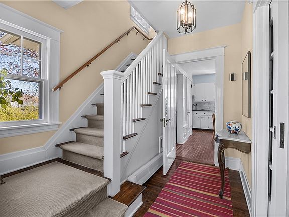 3rd image of 319 Clinton St