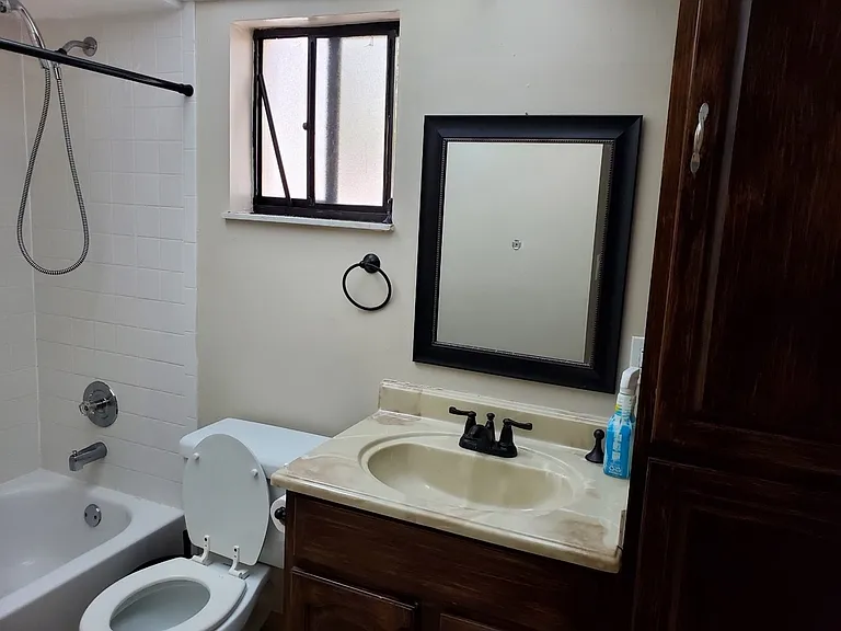 581 N University Dr — Photo 9
