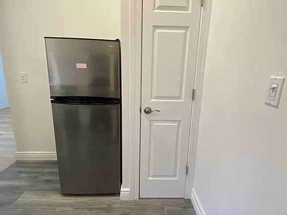 2nd image of 202 Thompson St APT 6