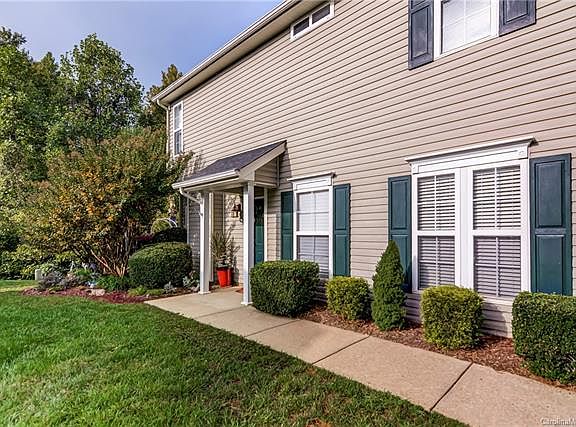 3rd image of 9009 Cinnabay Dr #43