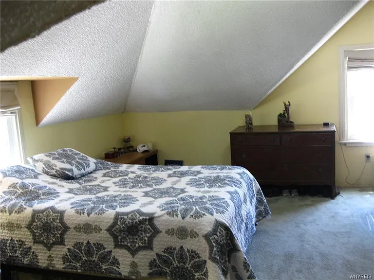 435 Lamarck Dr — Photo 7