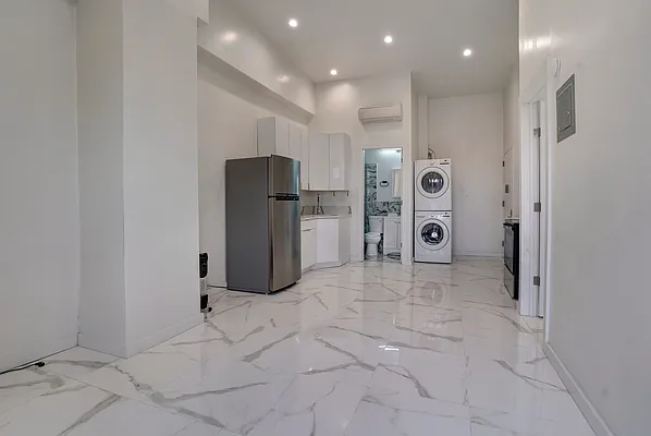 Rented by Compass | media 4