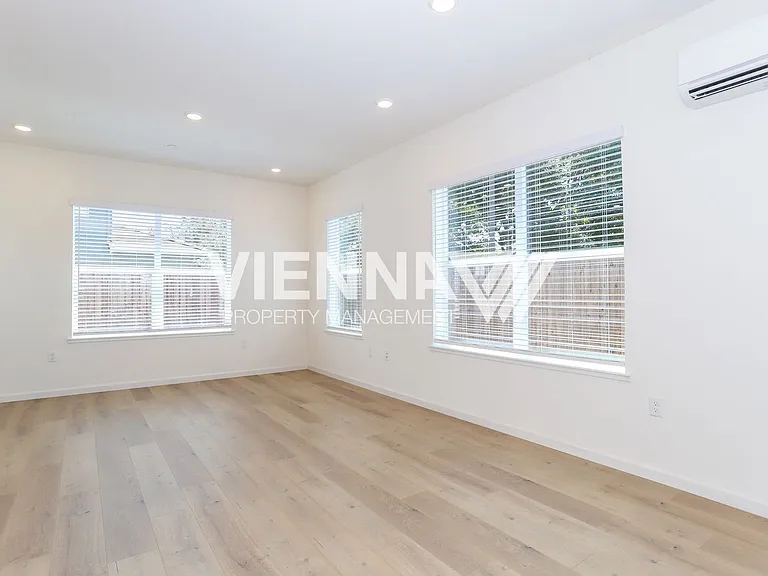 8092 Quiet Knolls Dr — Photo 6