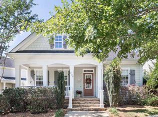 236 Thorndale Dr, Holly Springs, NC 27540