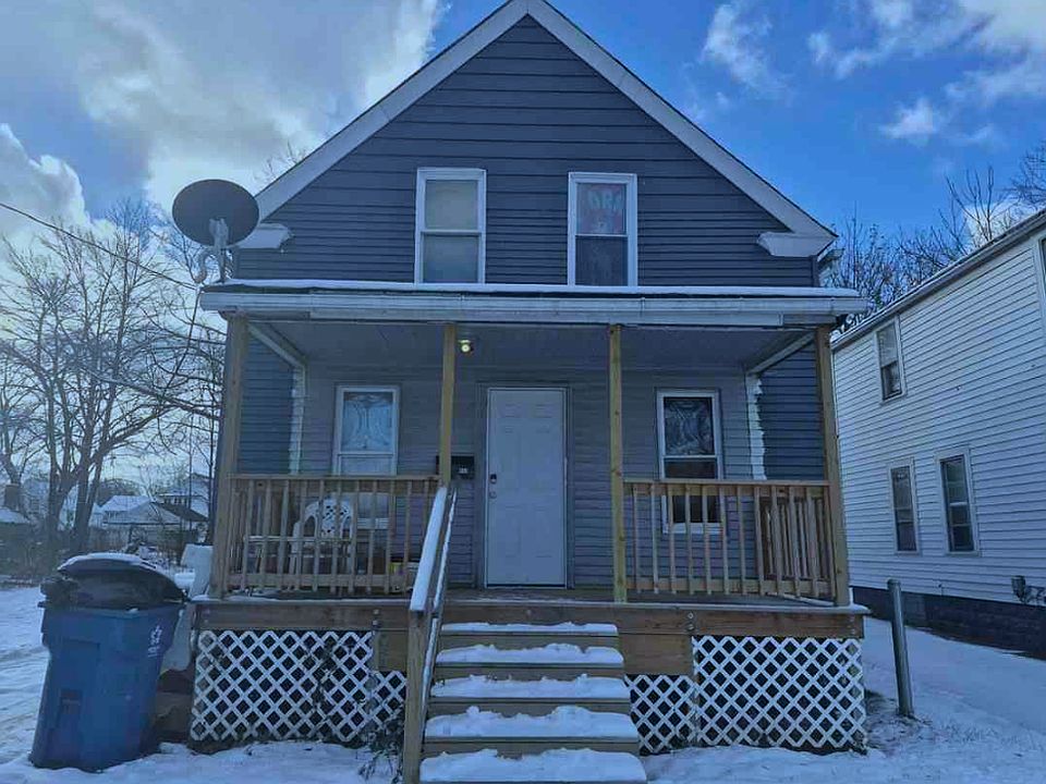 1st image of 833 W 17th St