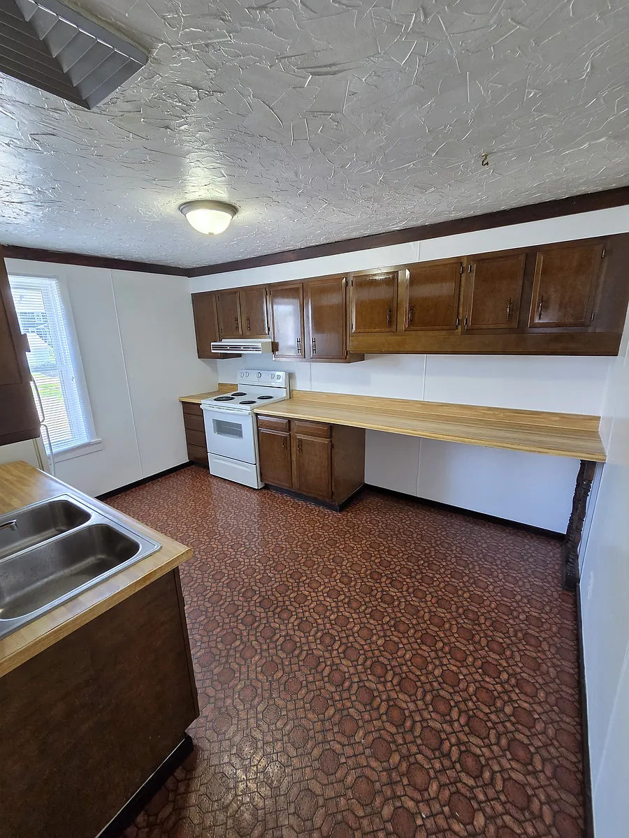 Building Photo - 378 S Main St #D