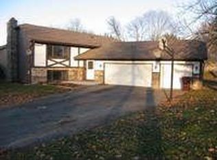 6206 Zinnia Ln N, Maple Grove, MN 55311