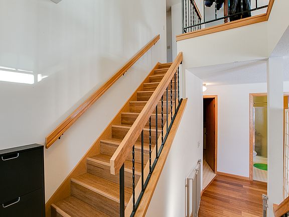 4th image of 3687 Gershwin Ln N