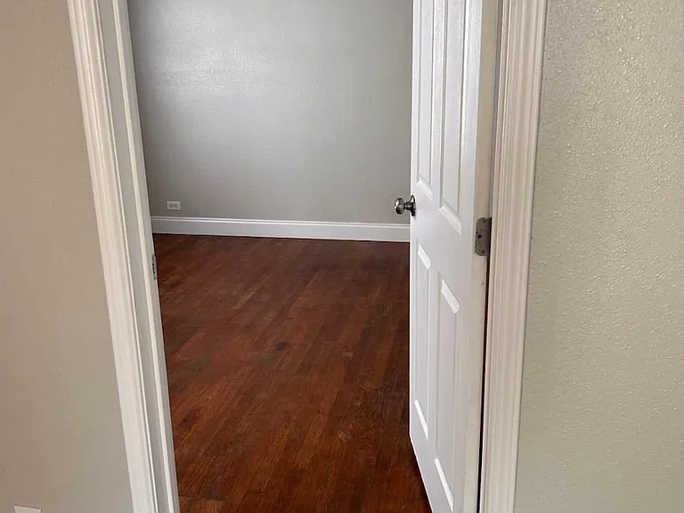803 N 8th St — Photo 11