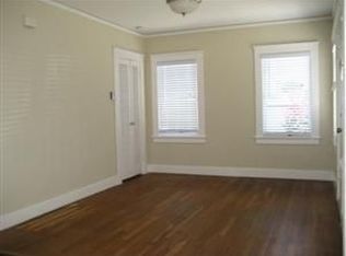 128 6th St, Pacific Grove, CA 93950