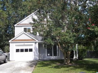 15 Manor Blvd, Hanahan, SC 29410