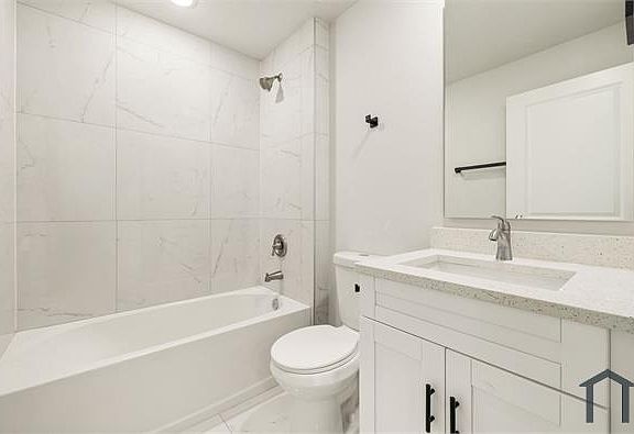 4th image of 2906 48th St W