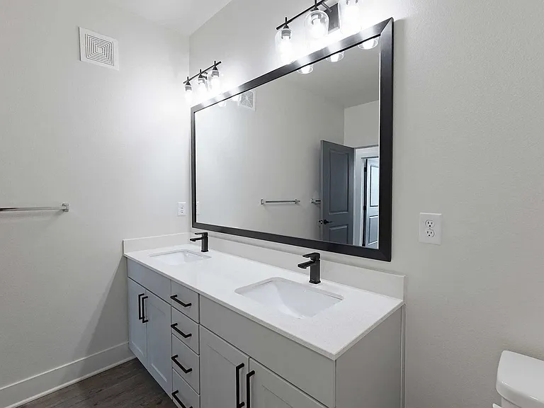 Alleia Watters Creek — Photo 122