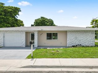 895 N Rock Island Rd, Margate, FL 33063