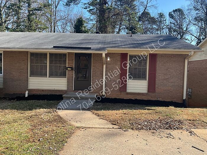 1st image of 4903 Highlake Dr