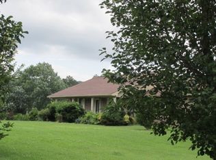337 Nursery Rd, Dandridge, TN 37725