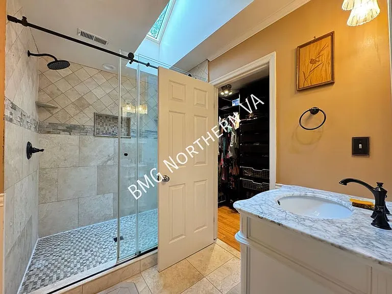 4800 Occoquan Overlook — Photo 26