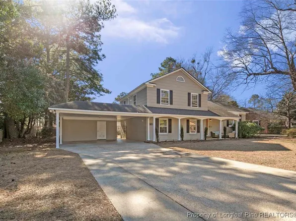2707 Mirror Lake Dr, Fayetteville, NC 28303
