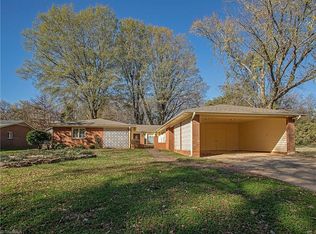 158 Surtees Rd, Winston Salem, NC 27104