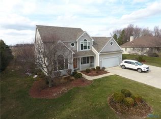 19102 W Orchard Dr, Elmore, OH 43416