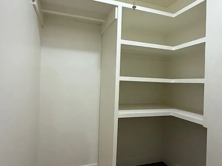 2524 Deming Blvd — Photo 16