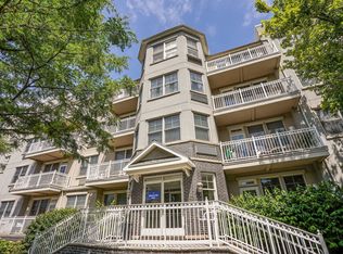 4 Constellation Pl APT 108, Jersey City, NJ 07305