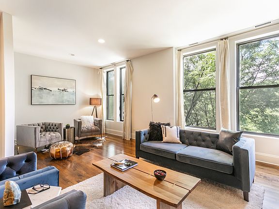 4th image of 875 N La Salle Dr APT 3S