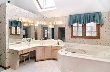 4th image of 3505 Woodstone Dr