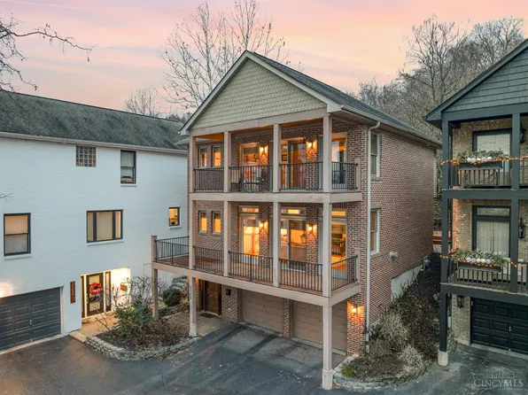 2326 Riverside Dr, Cincinnati, OH 45202
