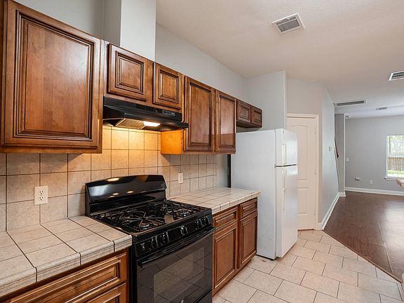 4th image of 5510 Prock Ln