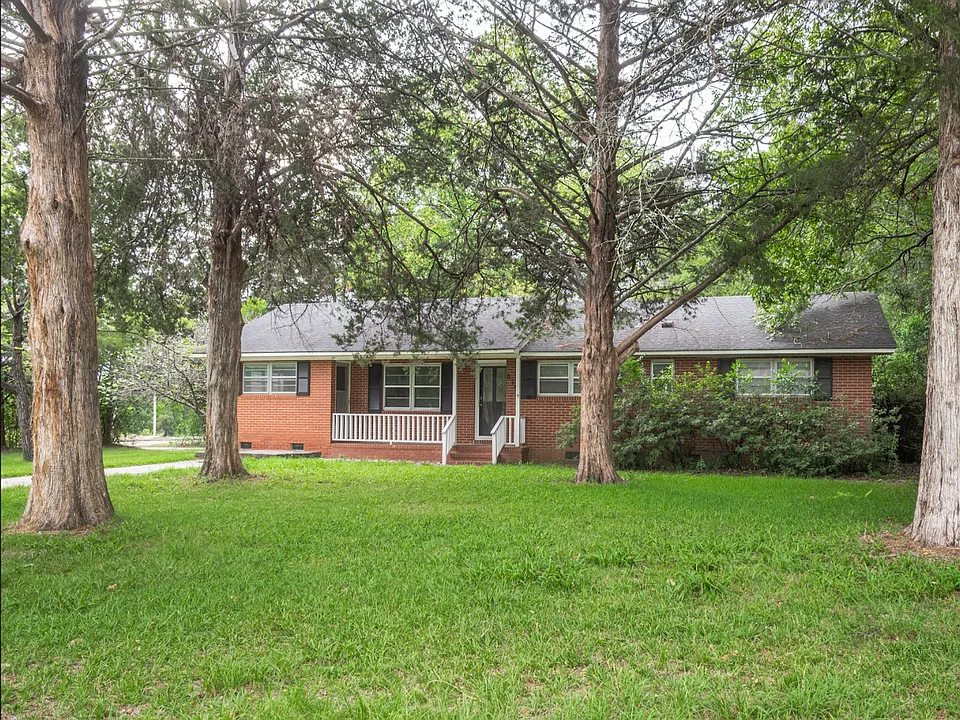 411 College Blvd