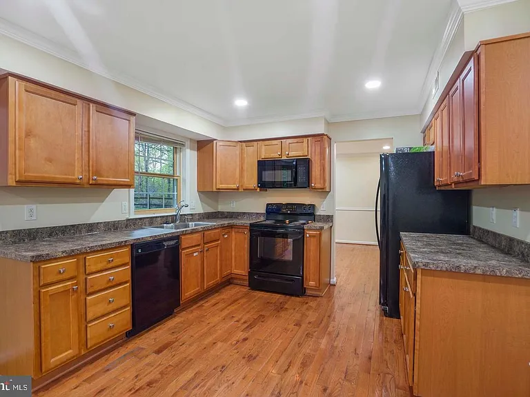 5105 Pheasant Ridge Rd — Photo 11