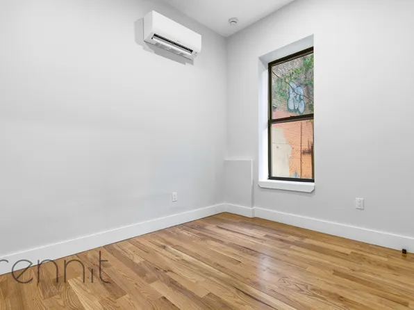 265 Malcolm X Boulevard image 8 of 27