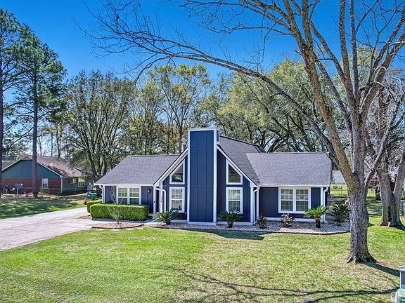 3rd image of 504 Longbow Dr