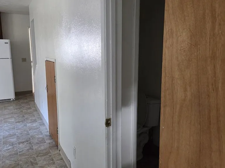 1069 Sierra Blvd — Photo 10
