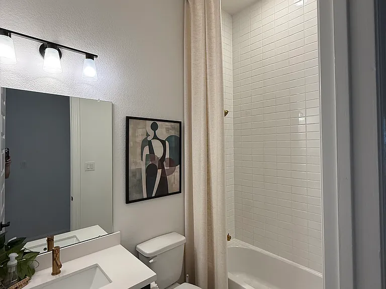 4916 Dickens Landing Dr — Photo 24