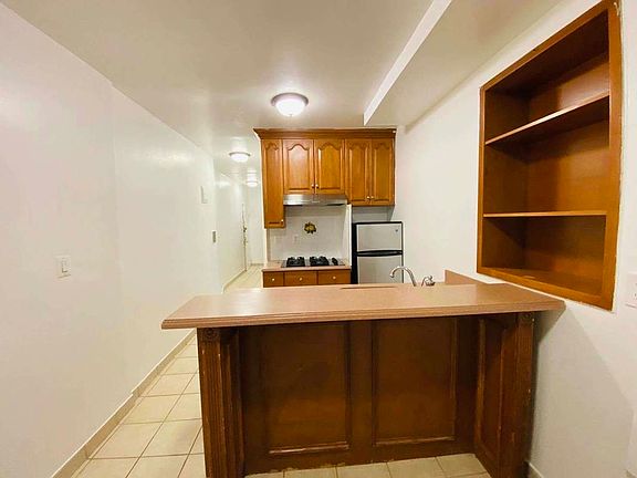 2nd image of 316 E 93rd St #1