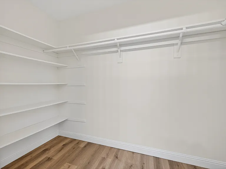 10291 N Whitney Ave — Photo 33
