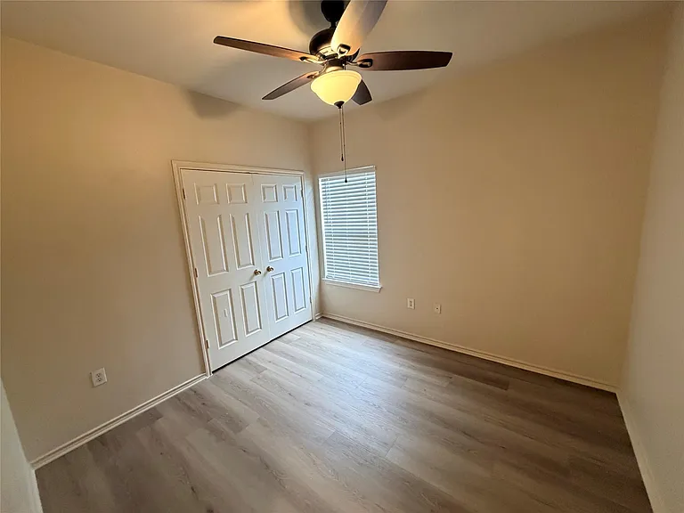 508 Tablerock Cir #B — Photo 11