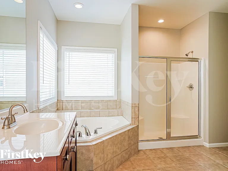 3253 Groveshire Dr — Photo 13