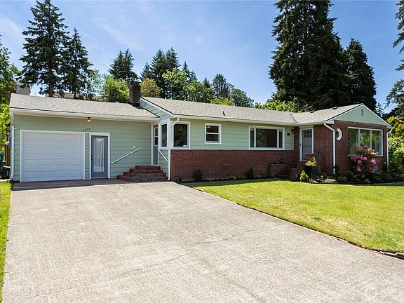 3rd image of 1609 NE 72nd Street