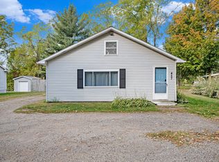 457 S Burr Oak Rd, Colon, MI 49040