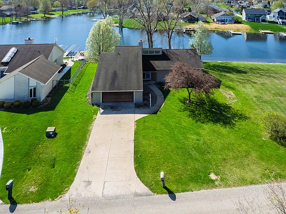 3rd image of 439 Simco Dr
